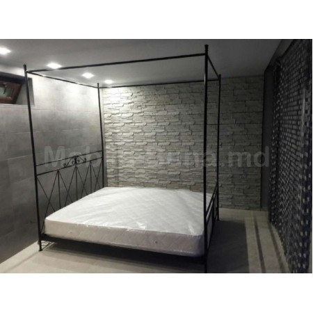 Кованая кровать А-12